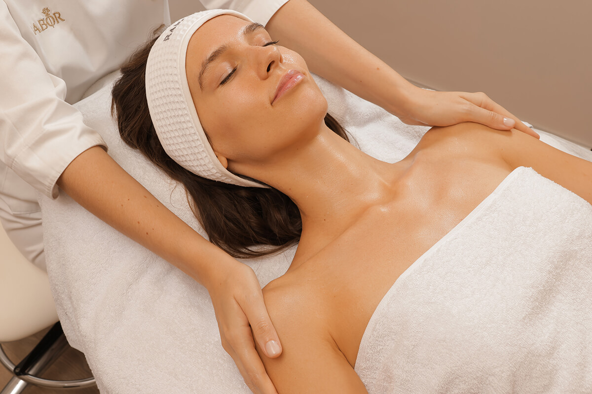 SKINOVAGE уход-чистка для проблемной кожи